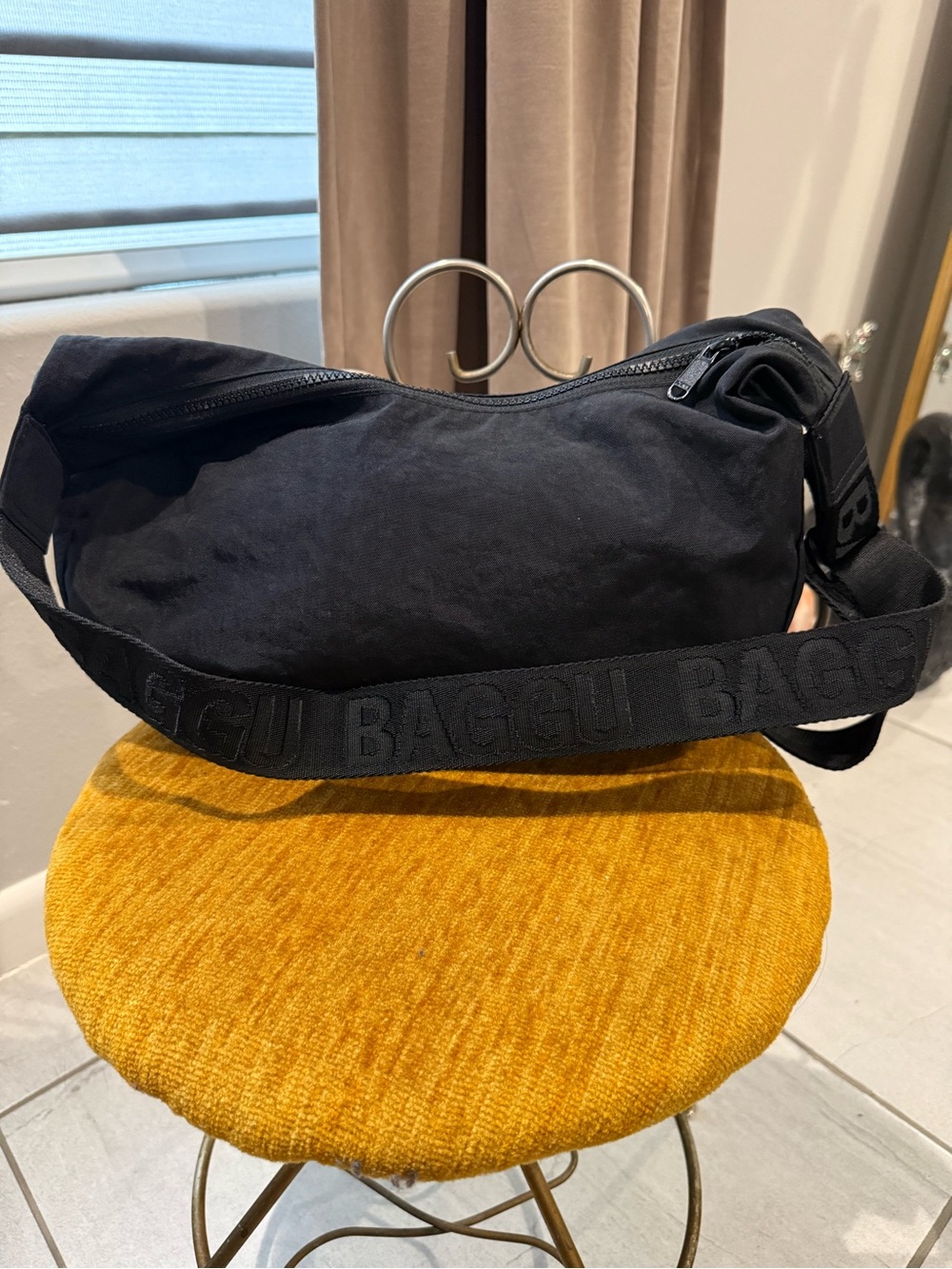 BAGGU Black Belt Bag with Logo Strap
